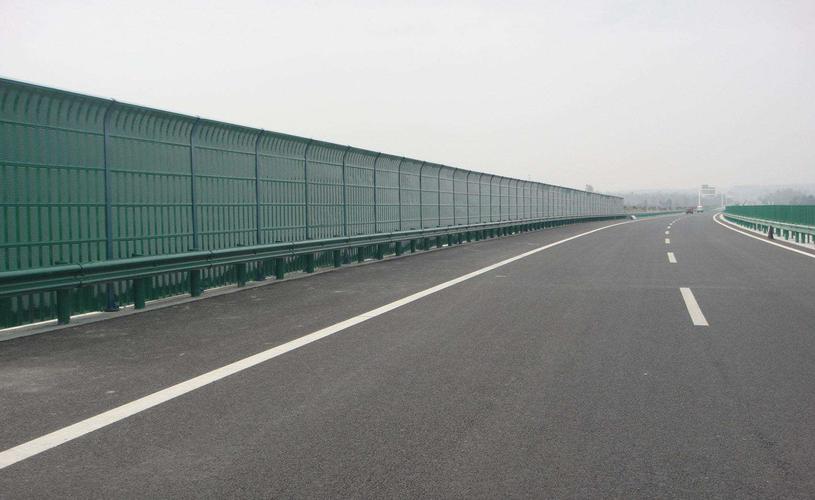 <a href=http://m.st-jdw.com/news_article?news_id=140>高速公路聲屏障</a>